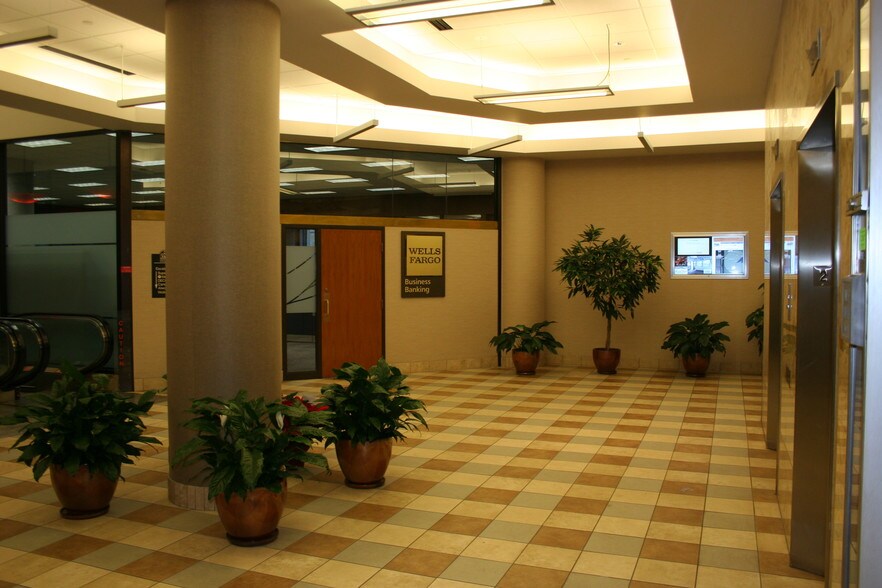 More Photos Of 230 W Superior St, Duluth Office For Sale