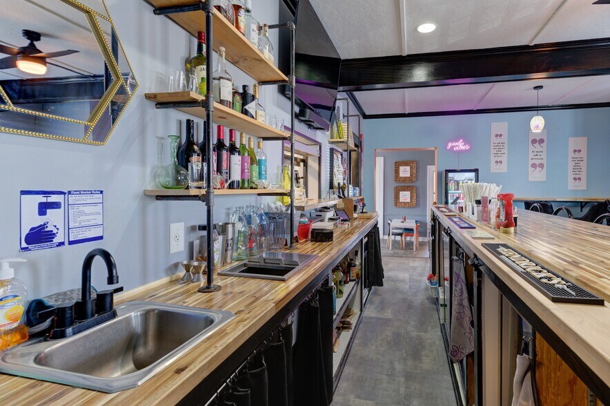 More Photos Of 28 E Main St, Johnstown General Retail For Sale