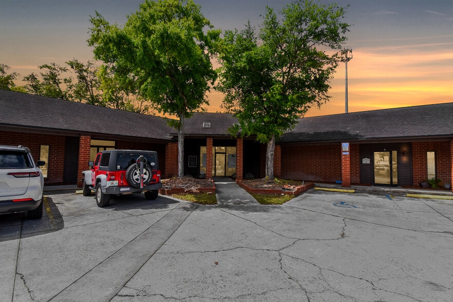 Primary Photo Of 1840 Dunn Ave, Jacksonville Medical For Lease