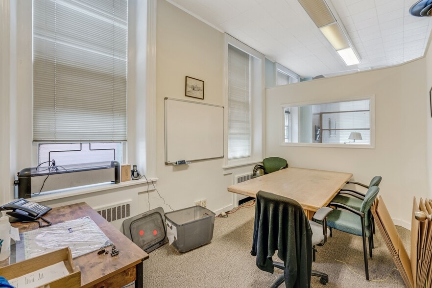 More Photos Of 115 Chestnut St, Philadelphia Office For Lease