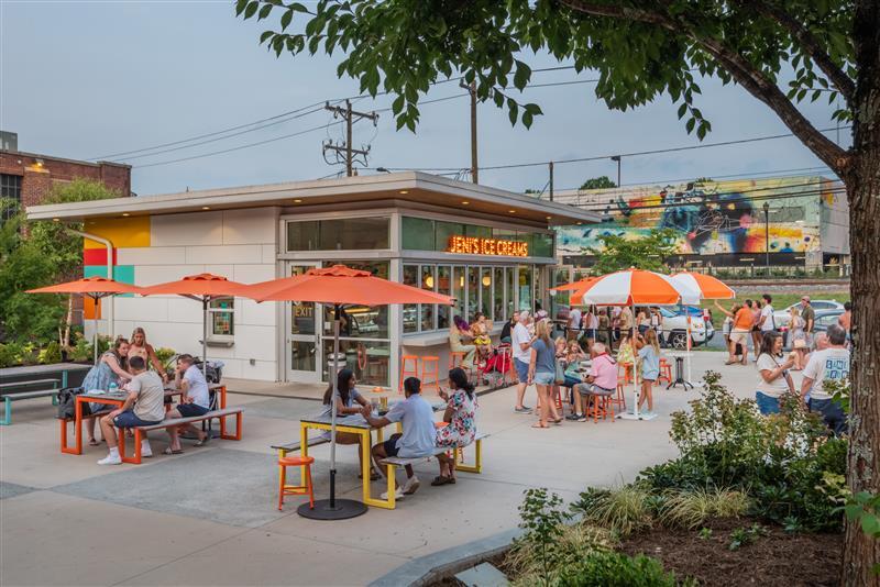 More Photos Of 101 W Worthington Ave, Charlotte Office For Lease