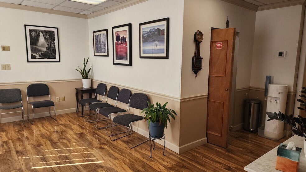 More Photos Of 2308 Perimeter Park Dr, Atlanta Office For Sale