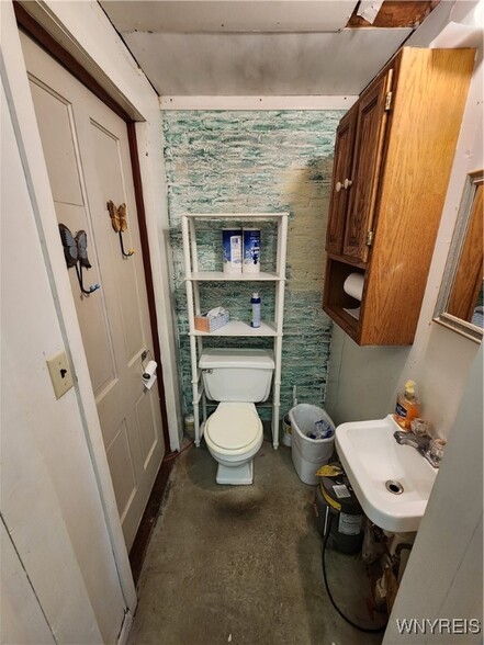 More Photos Of 28 N Park Sq, Franklinville Storefront Retail Residential For Sale