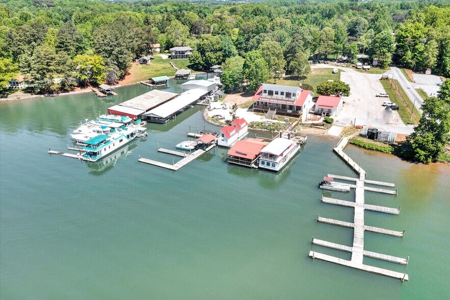 More Photos Of 3619 Airport Rd, Moneta Marina For Sale