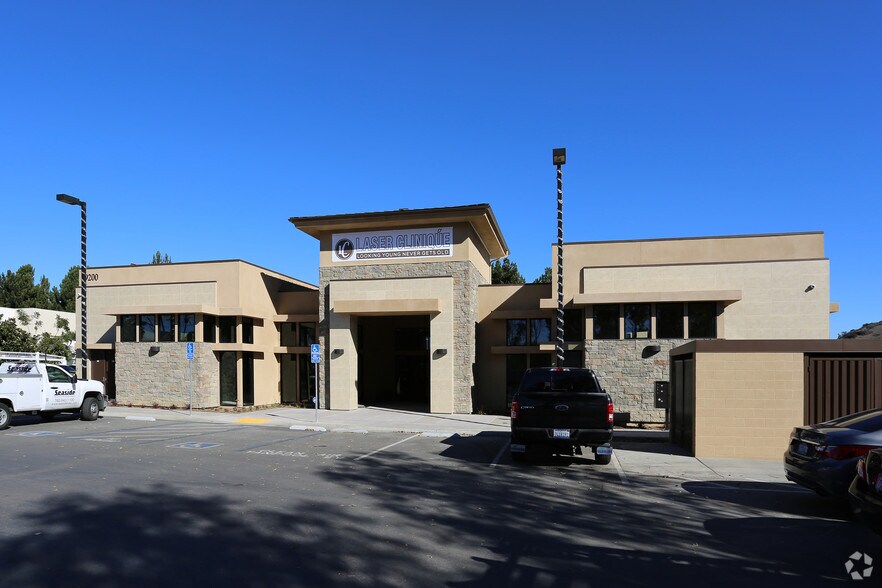 More Photos Of 9200 Scranton Rd, San Diego Medical For Lease