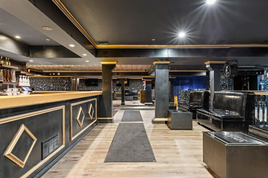 More Photos Of 915-917 J St, Modesto General Retail For Sale