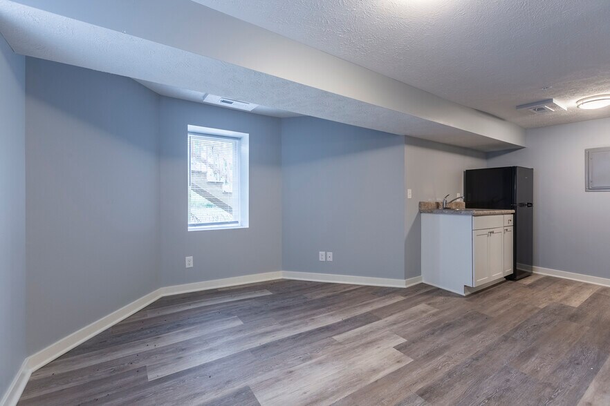 More Photos Of 1147 Park Ave, Omaha Apartments For Sale