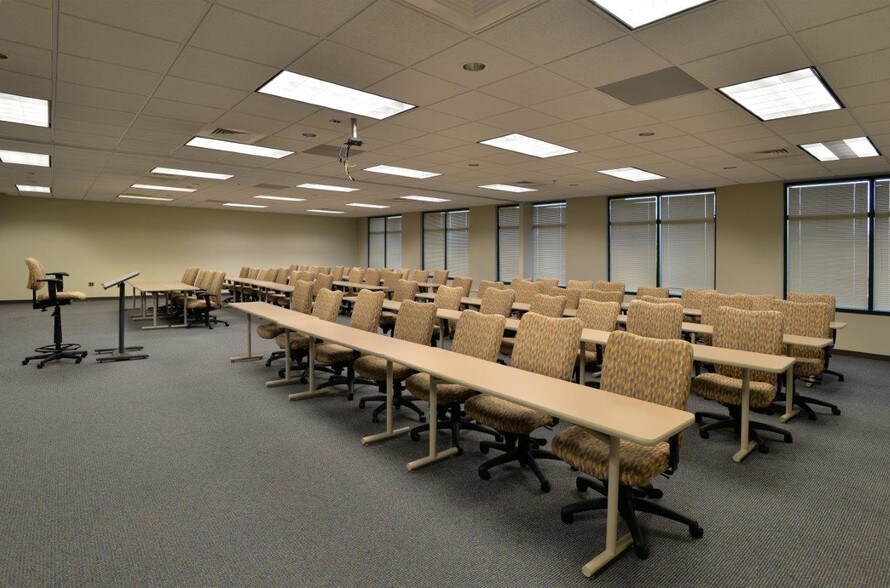 More Photos Of 1305 Mall of Georgia Blvd, Buford Office For Lease