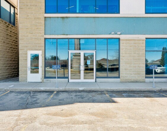 More Photos Of 1040 S Service Rd, Hamilton Flex For Lease