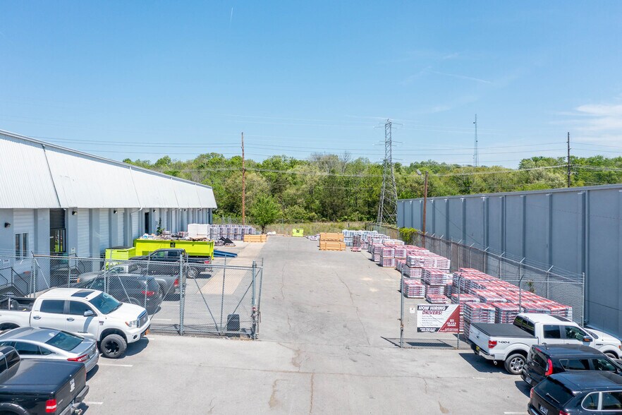 More Photos Of 3310-3422 Ambrose Ave, Nashville Unknown For Lease