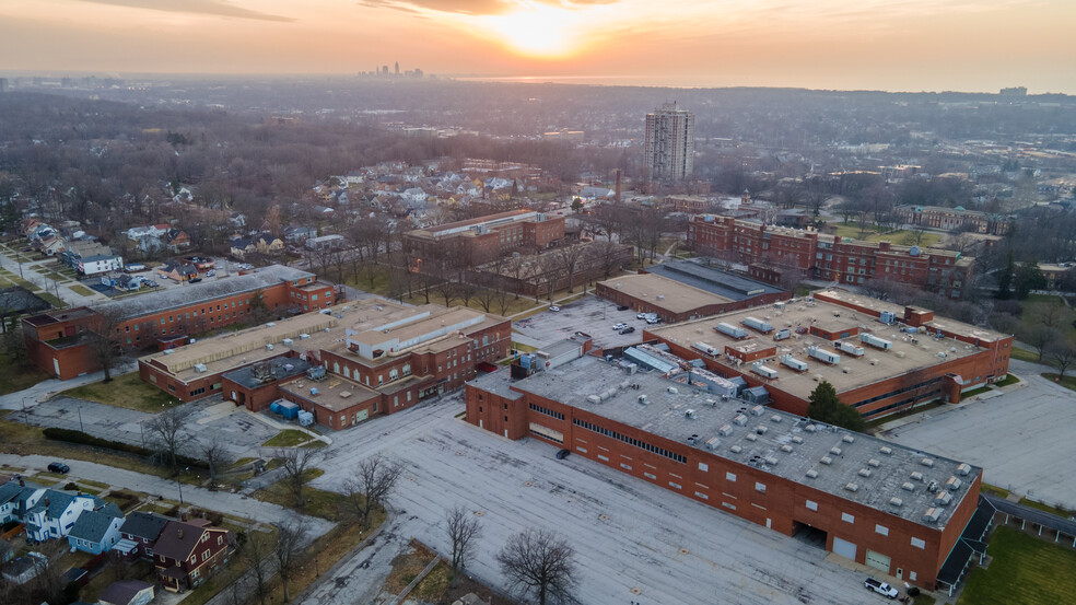 Primary Photo Of 1975 Noble Rd, East Cleveland Office Residential For Lease