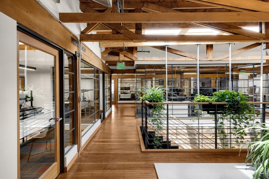 More Photos Of 425 E 4th St, Long Beach Office Residential For Sale