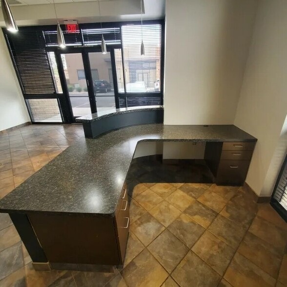 More Photos Of 16841 N 31st Ave, Phoenix Office For Sale