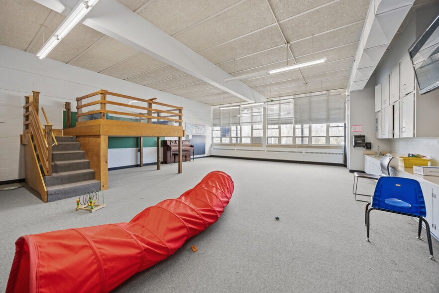More Photos Of 2300 Spring Garden St, Greensboro Daycare Center For Sale