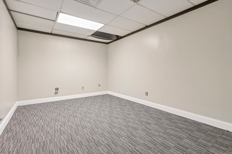 More Photos Of 2844 E River Rd, Dayton Office For Sale