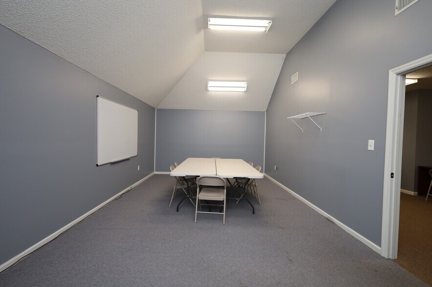 More Photos Of 3470 N Valdosta Rd, Valdosta Office For Lease