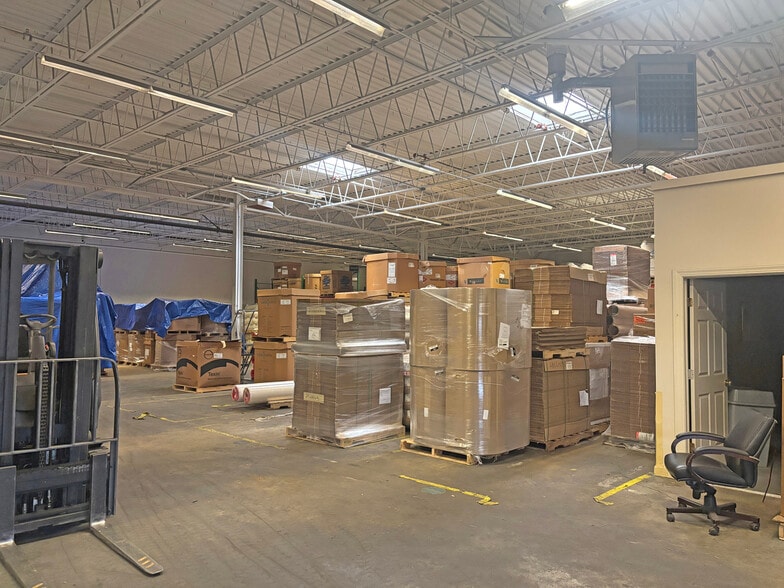 More Photos Of 5 Perkins Way, Newburyport Manufacturing For Lease