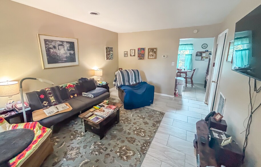 More Photos Of 433 Albemarle Ave SW, Roanoke Apartments For Sale