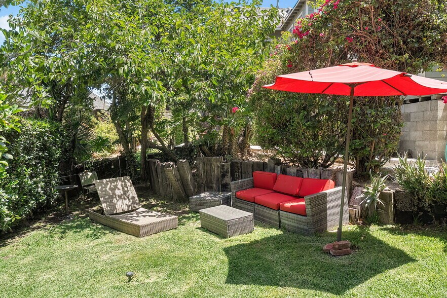 More Photos Of 2142 Baxter St, Los Angeles Apartments For Sale