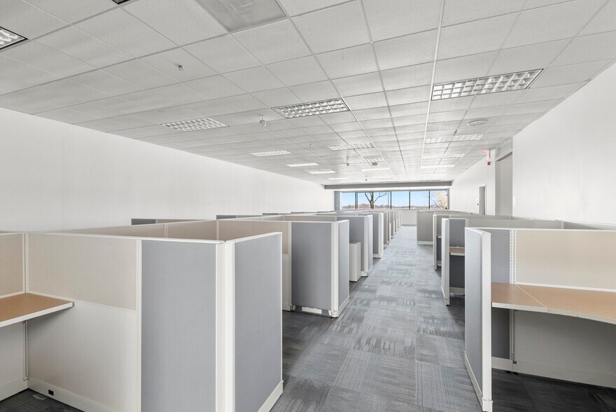 More Photos Of 200 Applied Pky, Monee Office For Lease