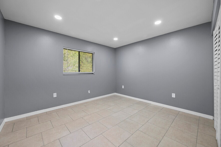 More Photos Of 1450 E Gibson St, Arcadia Apartments For Sale