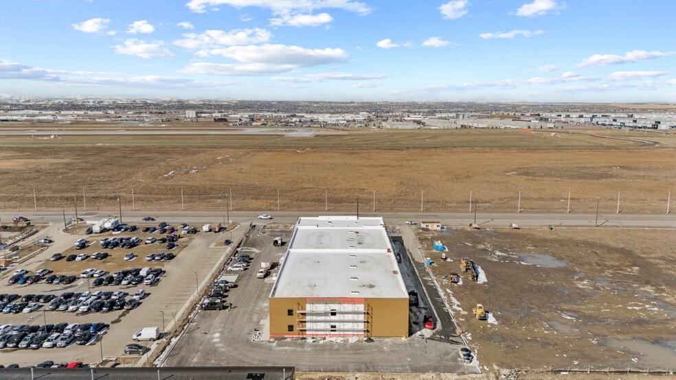 More Photos Of 10680 36 St NE, Calgary Distribution For Sale