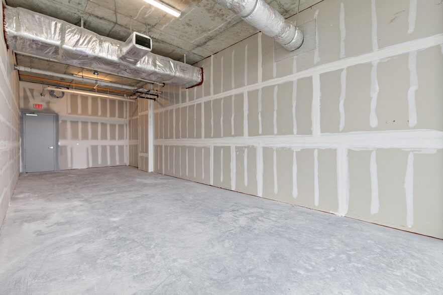 More Photos Of 2820 NE 214th St, Aventura Loft Creative Space For Sale
