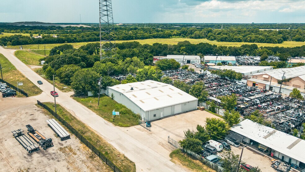 Primary Photo Of 6361 Singleton Blvd, Dallas Warehouse For Lease