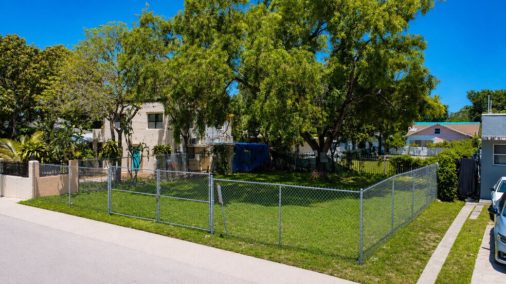 More Photos Of 285 NE 55th St, Miami Land For Sale