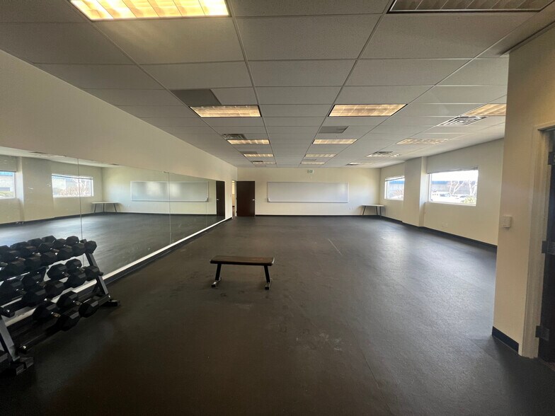 More Photos Of 555-561 E 1860 S, Provo Office For Sale