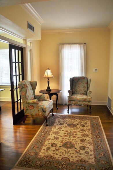 More Photos Of 1420 Government St, Mobile Office Residential For Lease