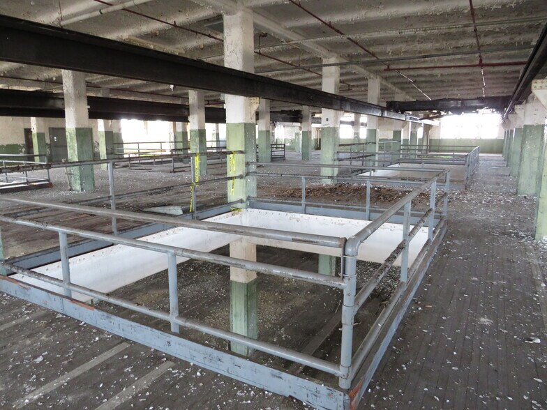 More Photos Of 224 Main St, Marseilles Industrial For Sale