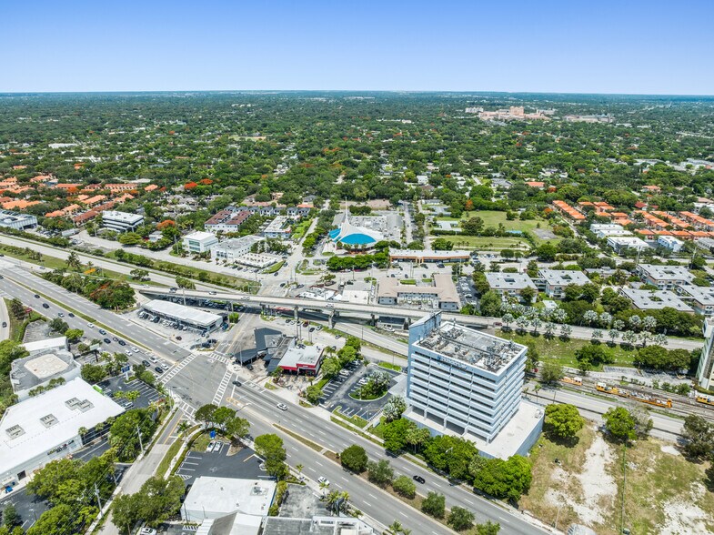 More Photos Of 9711 SW 77th Ave, Miami Freestanding For Sale