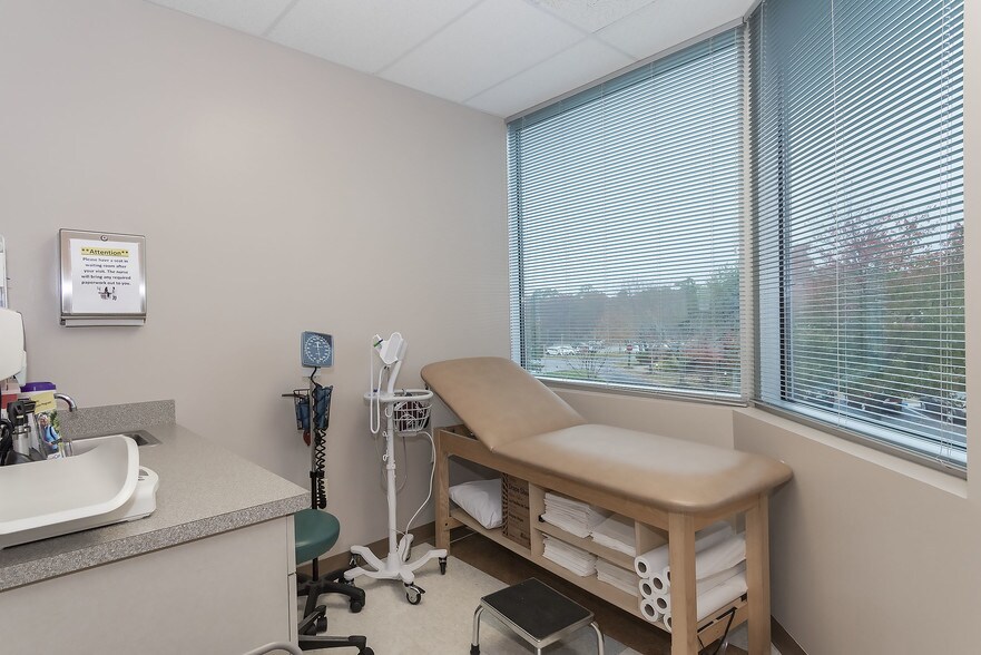 More Photos Of 1301 Route 72 W, Manahawkin Medical For Sale