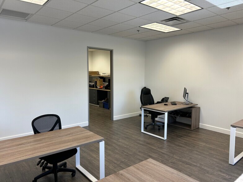 More Photos Of 18205 N 51st Ave, Glendale Office For Lease