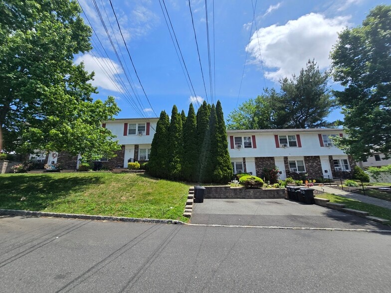 More Photos Of 288 W Clinton St, Dover Apartments For Sale