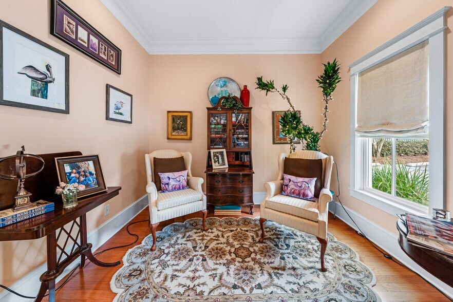 More Photos Of 202 S Mobile St, Fairhope Hospitality For Sale