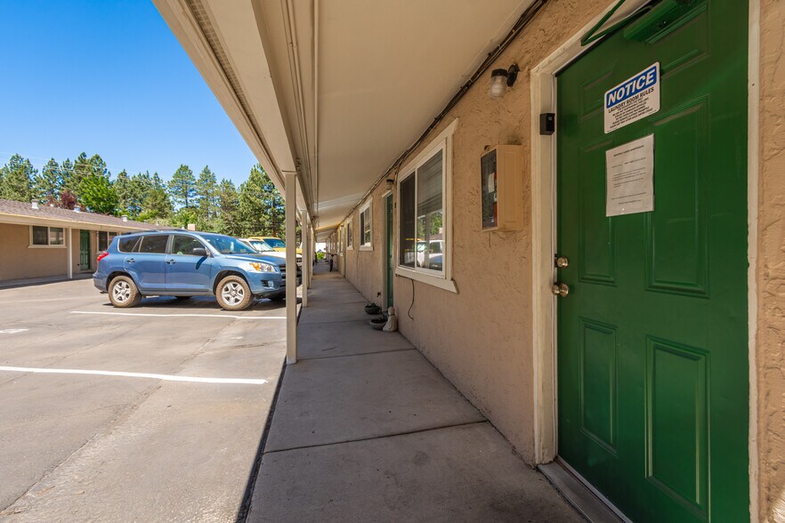 More Photos Of 3640-3646 Pioneer Trail, South Lake Tahoe Apartments For Sale