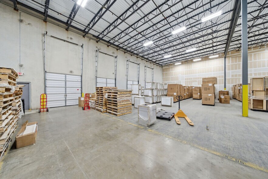 More Photos Of 5500 Mid Cities, Schertz Warehouse For Lease