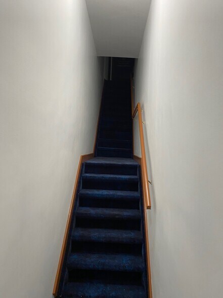 More Photos Of 3938 Bell Blvd, Bayside Medical For Lease