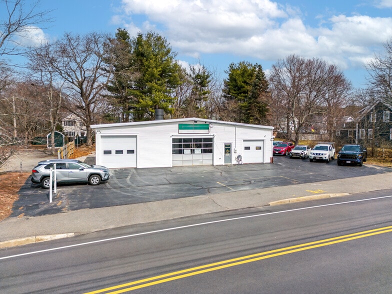 More Photos Of 298 Village St, Medway Warehouse For Sale