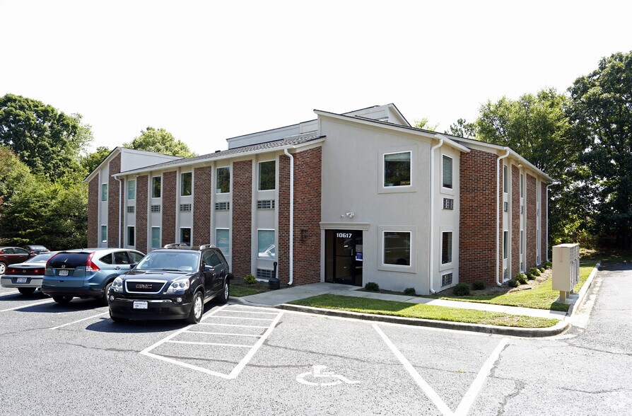 Primary Photo Of 10617 Kettering Dr, Charlotte Office For Lease