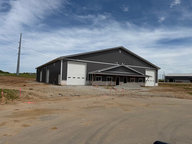 Primary Photo Of 14991 Industrial Dr, Smithville Light Manufacturing For Lease