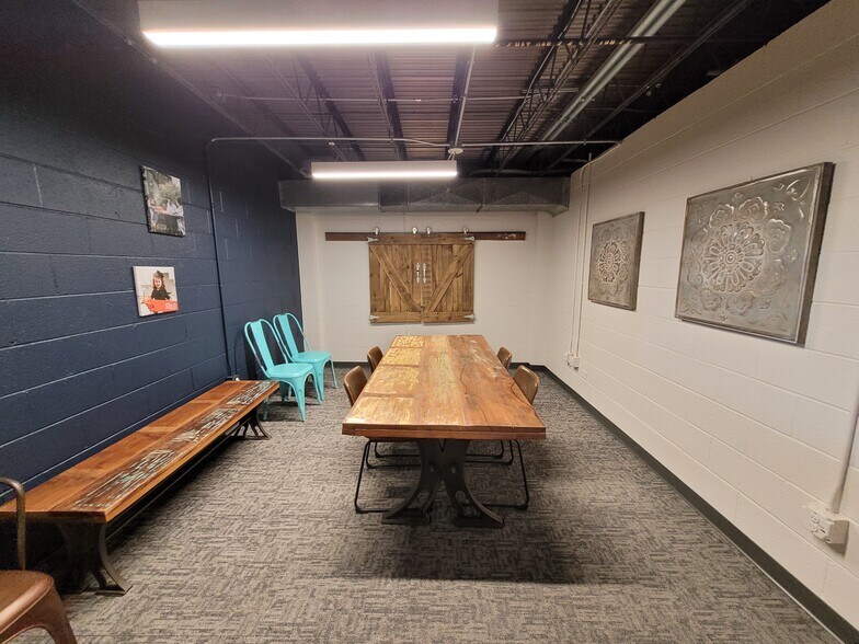 More Photos Of 3306 Kelley Dr, Cheyenne Office For Sale