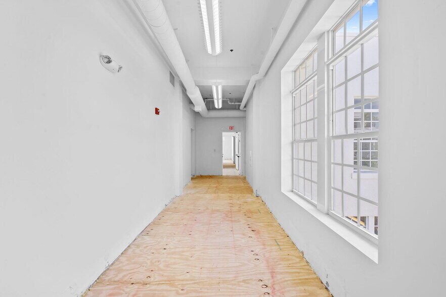 More Photos Of 301 SW 13th Ave, Fort Lauderdale Office For Sale