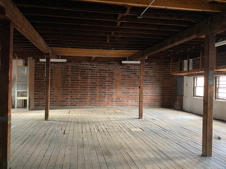 More Photos Of 4298 Pearl Rd, Cleveland Loft Creative Space For Lease