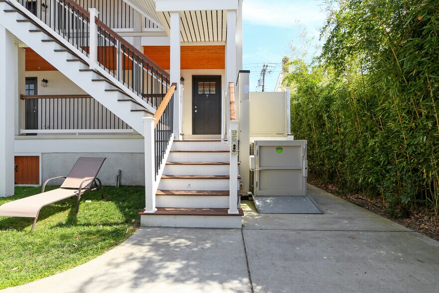 More Photos Of 5100 Atlantic Ave, Wildwood Hotel For Sale