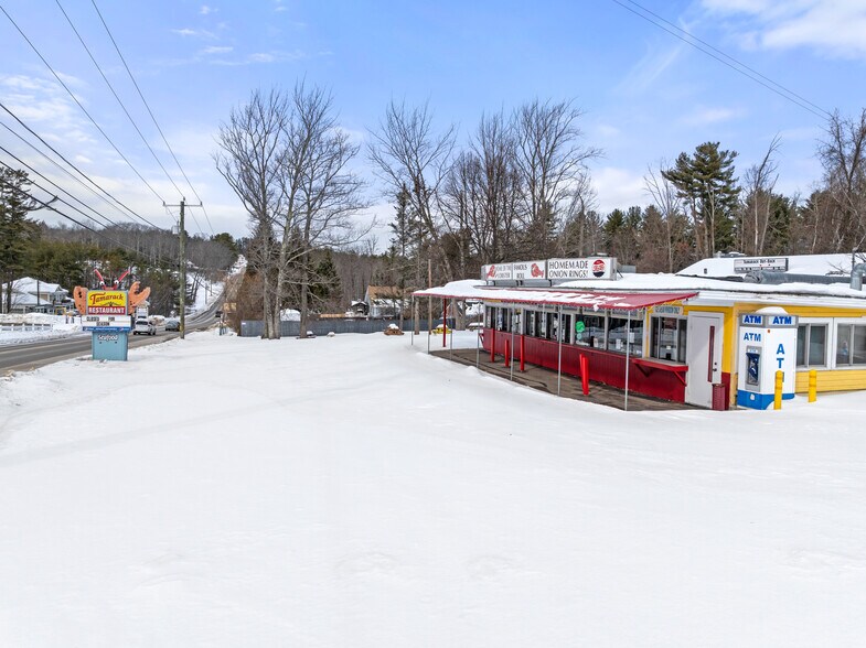 More Photos Of 691 Endicott St N, Laconia Restaurant For Sale