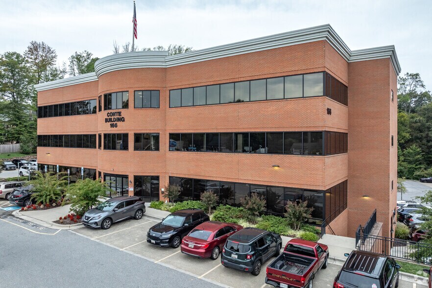 Primary Photo Of 166 Defense Hwy, Annapolis Medical For Sale