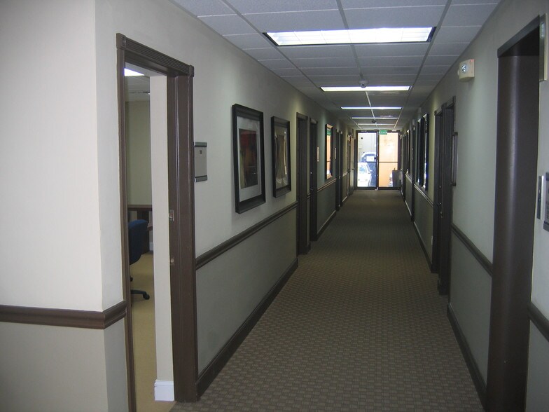 More Photos Of 350 Sevilla Ave, Coral Gables Loft Creative Space For Lease